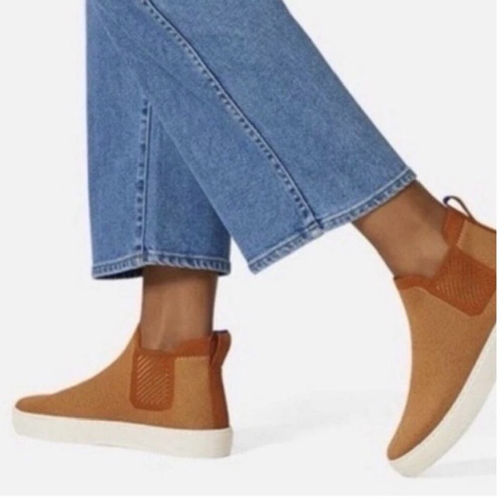 Rothy's Women’s 8.5 Chelsea Ankle Boots Fawn Knit Casual Pull On Office Everyday